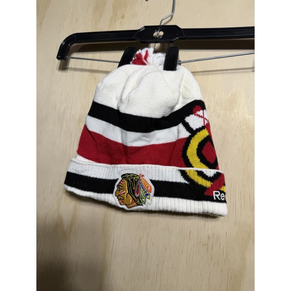 Reebok NHL 2017 Winter Classic Chicago Blackhawks Pom Beanie Hat St.‎ Louis
